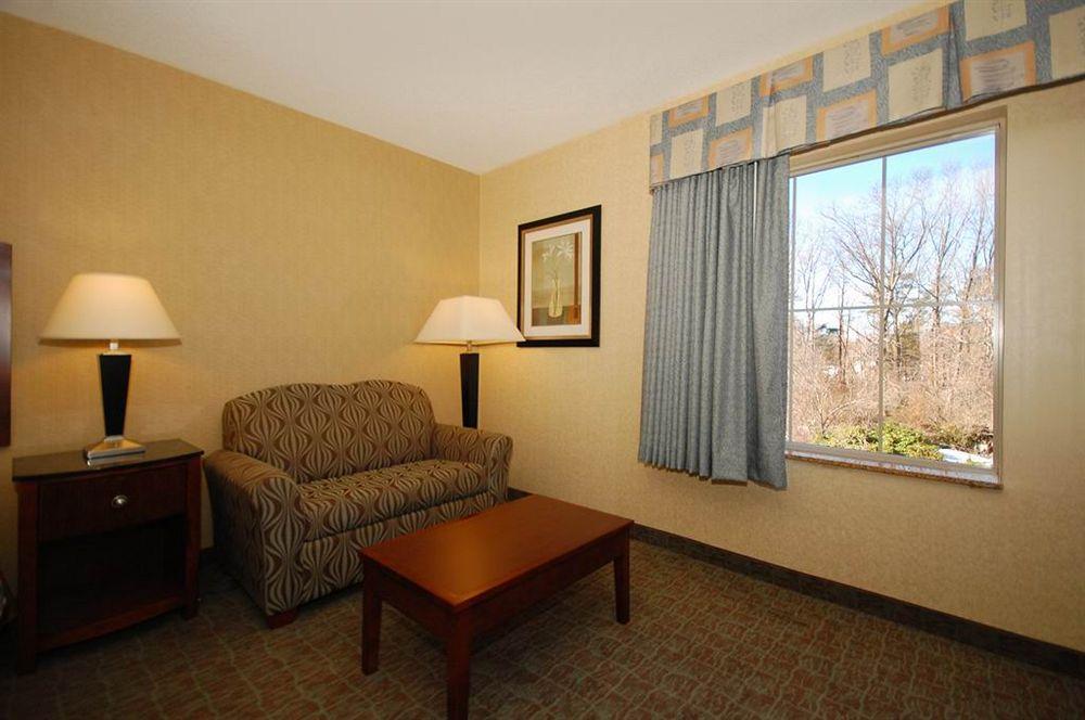 Sleep Inn & Suites Near Joint Base Andrews-Washington Area Morningside Exterior foto